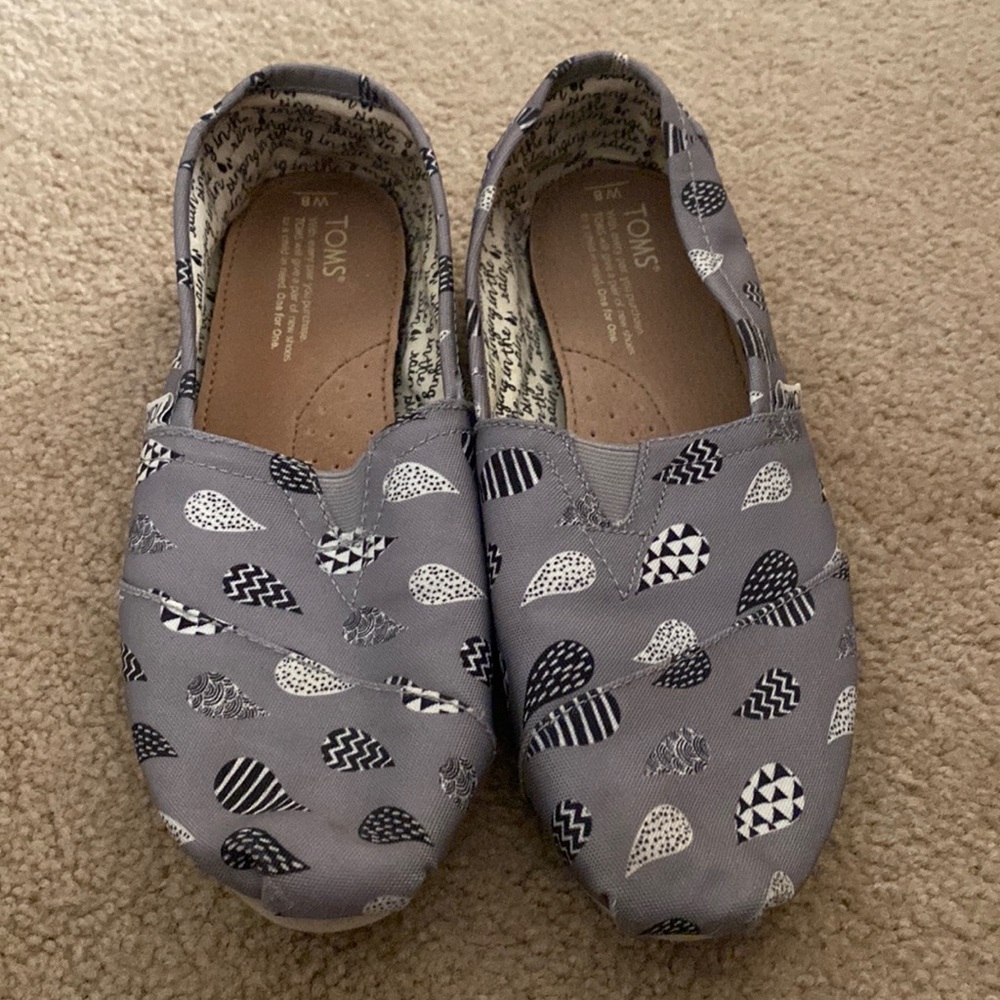 Toms